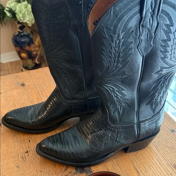 Lucchese Black Leather and lizard Cowboy Boots with lizard belt size 8.5 men’s - Picture 2 of 9